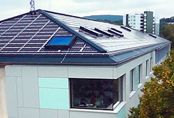 b21-3_Videoshot_PV-Dach_G3